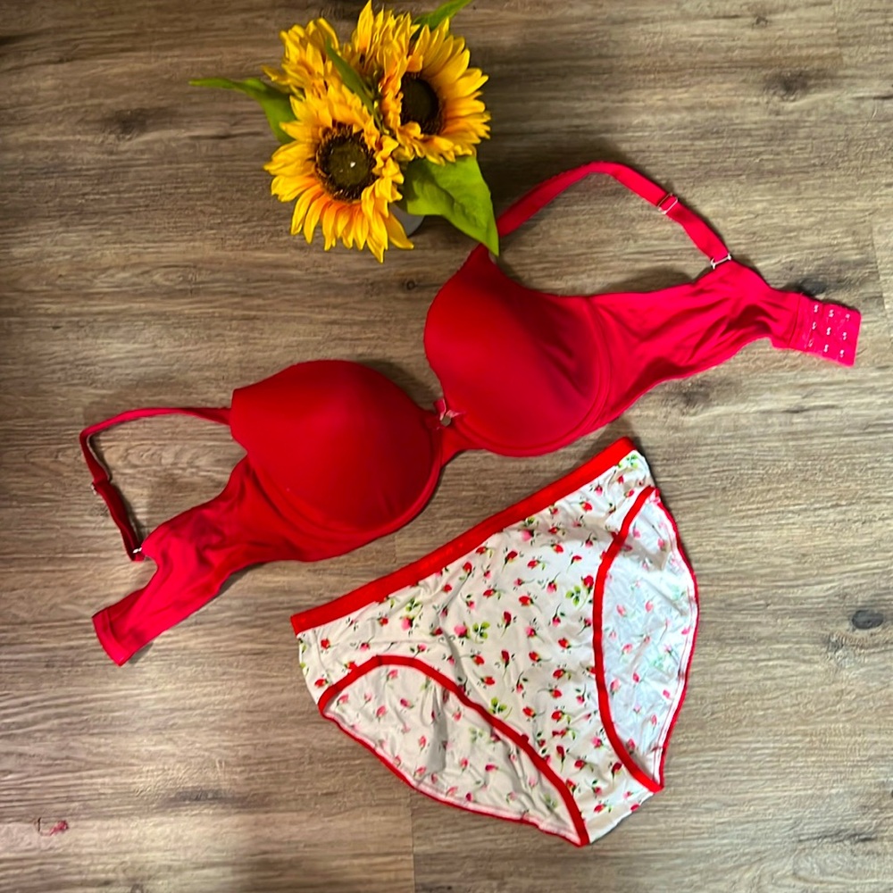 Body by Victoria lined perfect coverage & high leg panty Valentine’s Day set